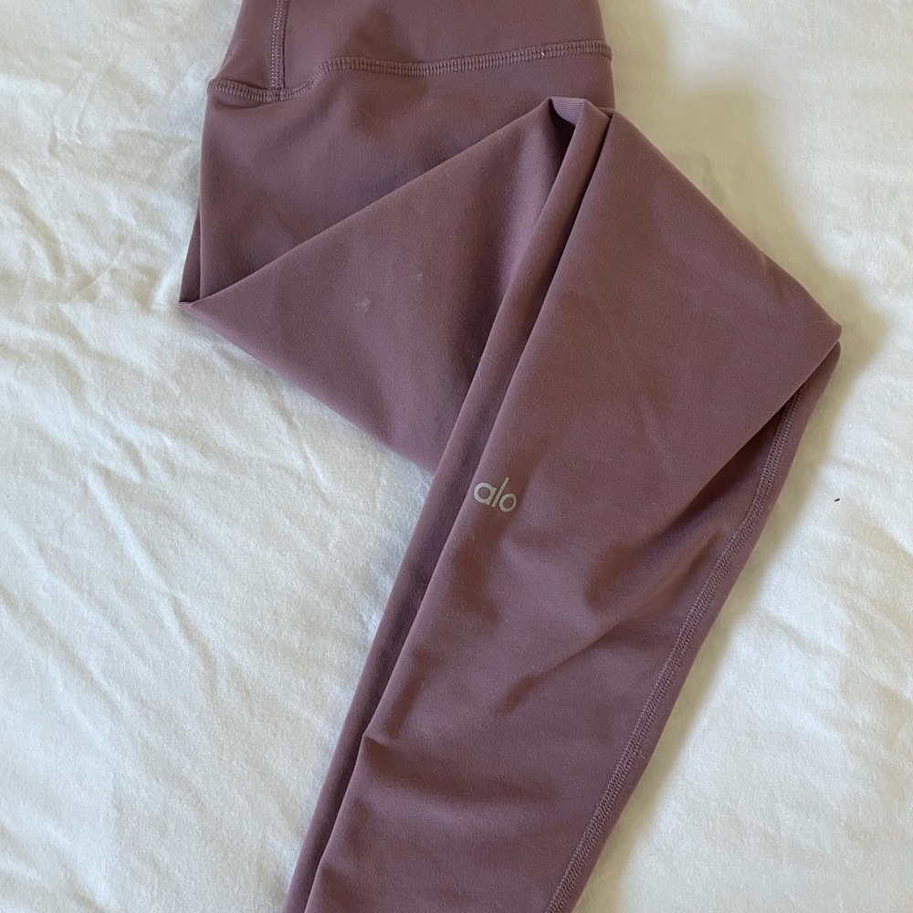 Alo High Waisted 7/8 Leggings - Mauve - Like New